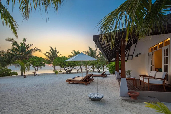 Sunset Deluxe Beach Villa