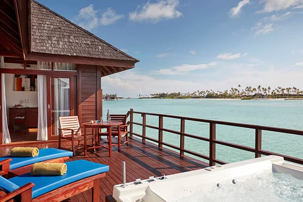 Prestige Jacuzzi Water Villa